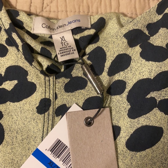 Cute Tank - light Green with leopard print - Picture 4 of 4